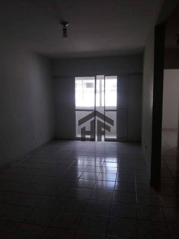 Apartamento à venda com 3 quartos, 97m² - Foto 17