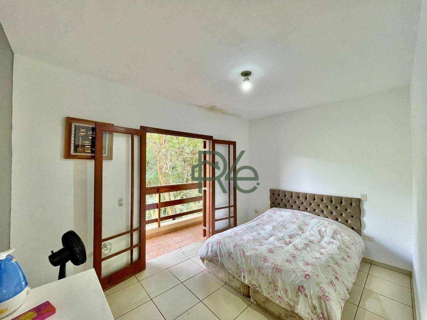 Casa de Condomínio à venda com 3 quartos, 233m² - Foto 24