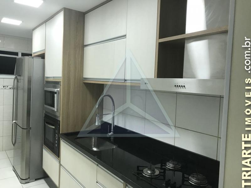 Apartamento à venda com 3 quartos, 105m² - Foto 9