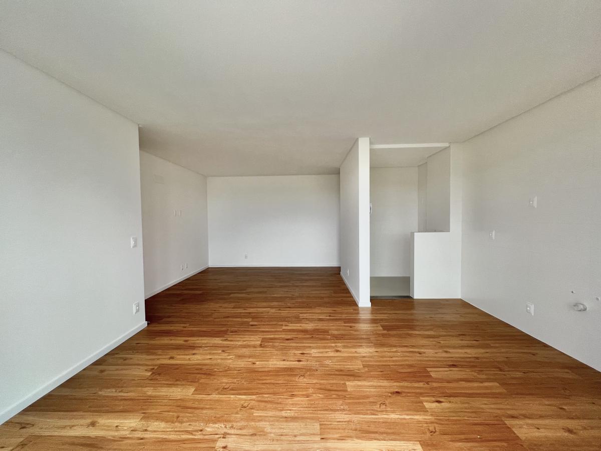 Apartamento à venda com 3 quartos, 87m² - Foto 6