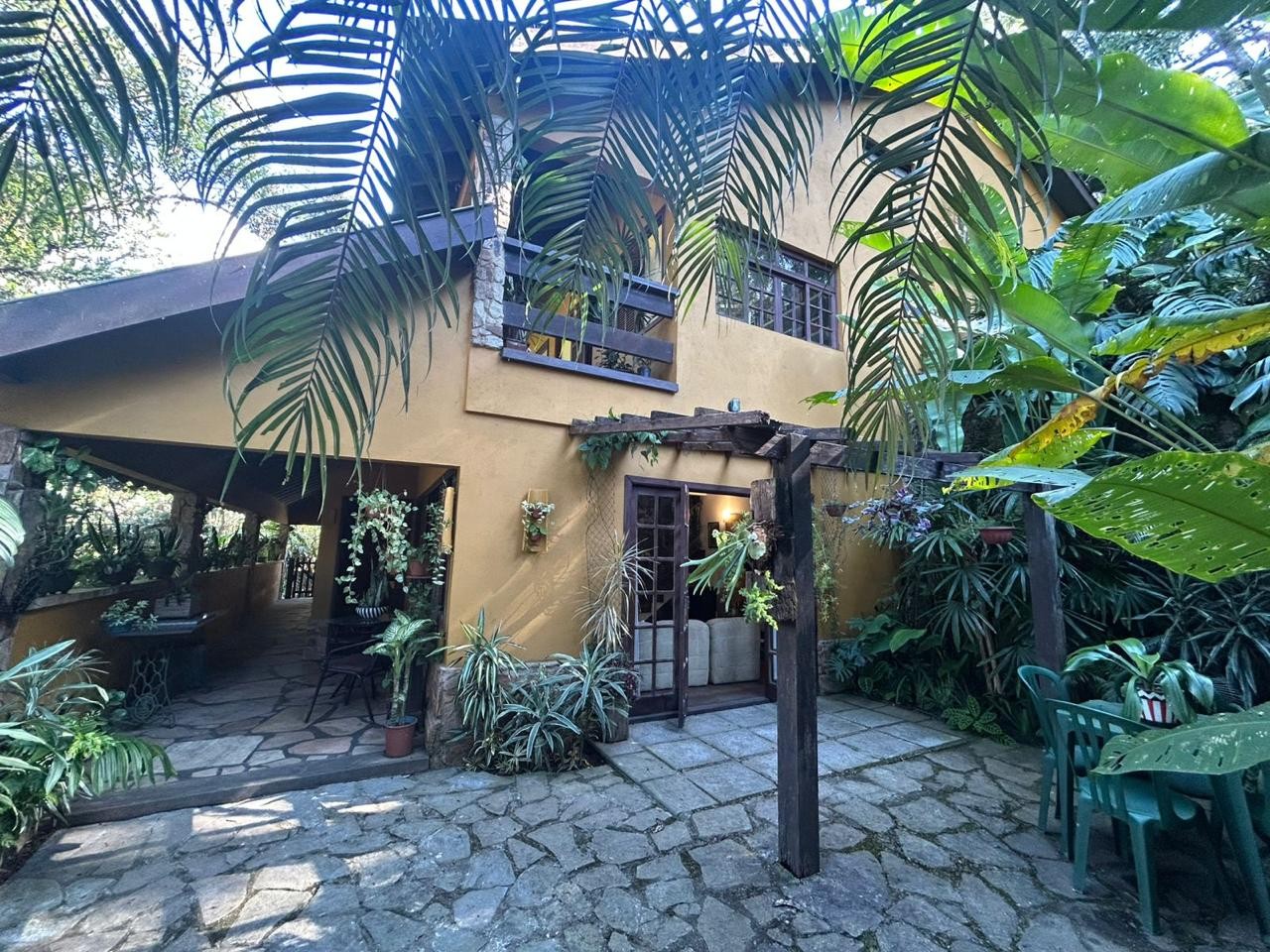 Casa para alugar com 4 quartos, 300m² - Foto 29