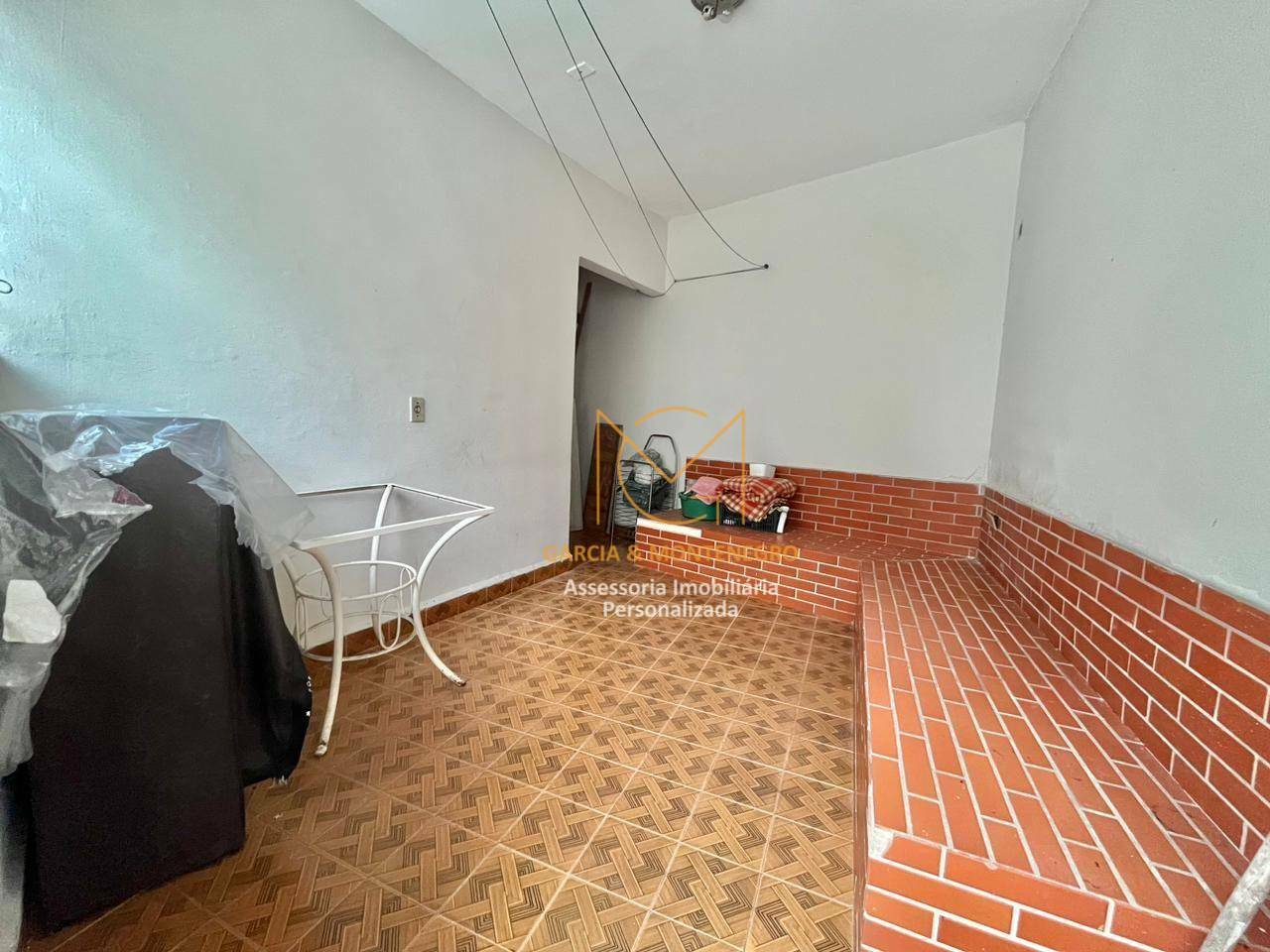 Sobrado à venda com 4 quartos, 250m² - Foto 30