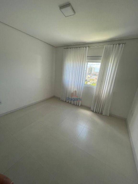 Apartamento à venda com 3 quartos, 100m² - Foto 14