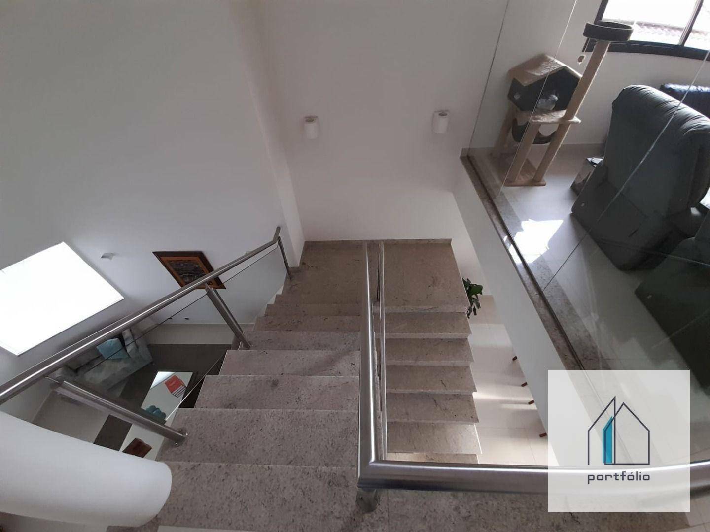 Casa à venda com 3 quartos, 348m² - Foto 14