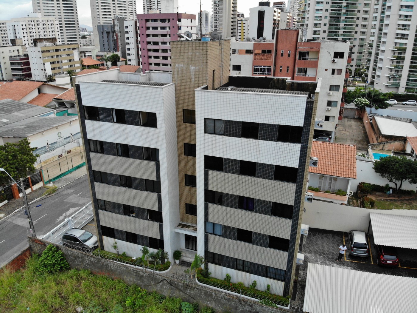 Apartamento à venda com 2 quartos, 50m² - Foto 1