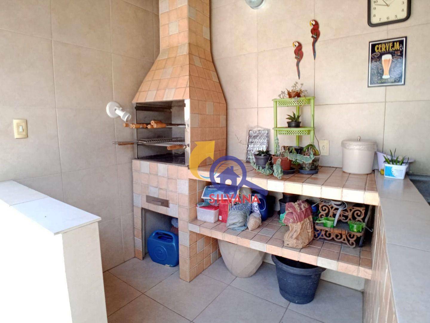 Casa à venda com 4 quartos, 230m² - Foto 27