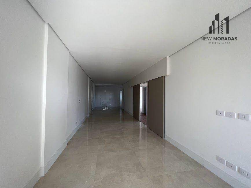 Apartamento à venda com 3 quartos, 117m² - Foto 9