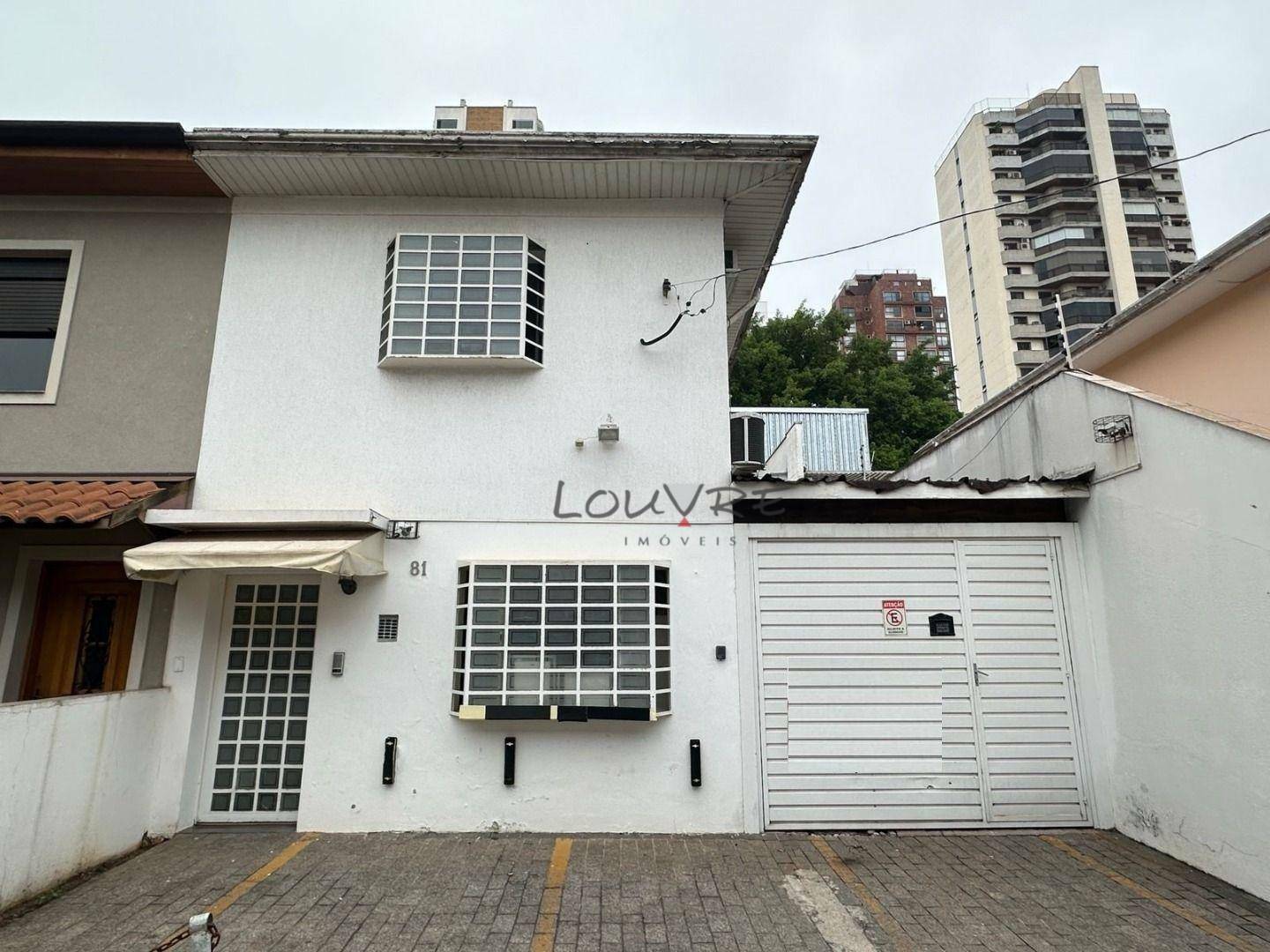 Casa à venda com 2 quartos, 120m² - Foto 1