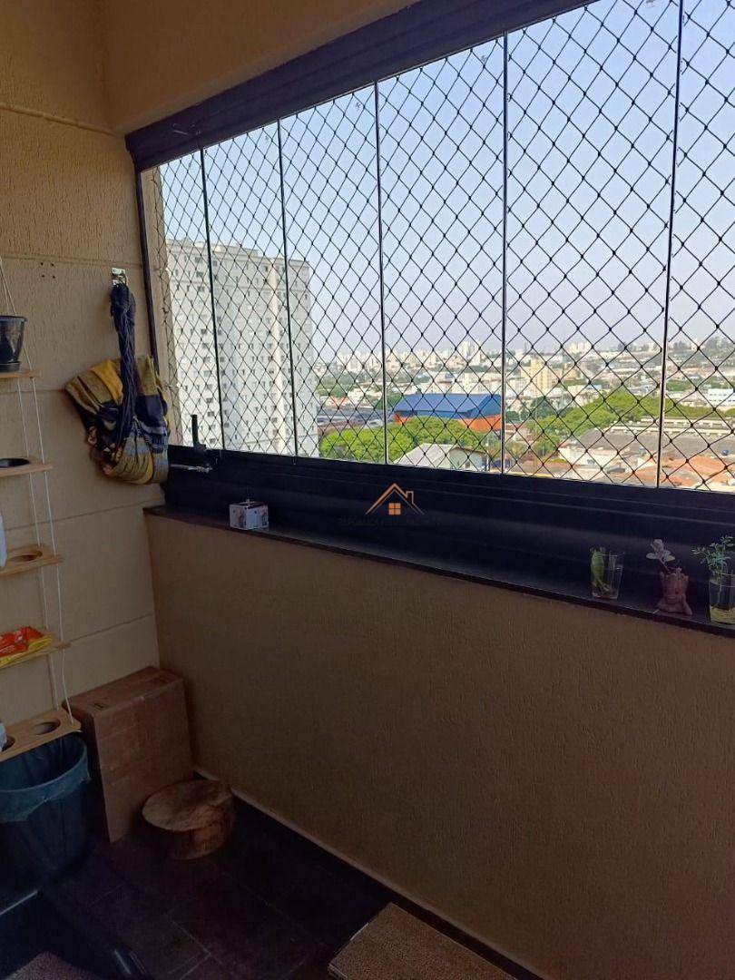 Apartamento para alugar com 3 quartos, 100m² - Foto 11