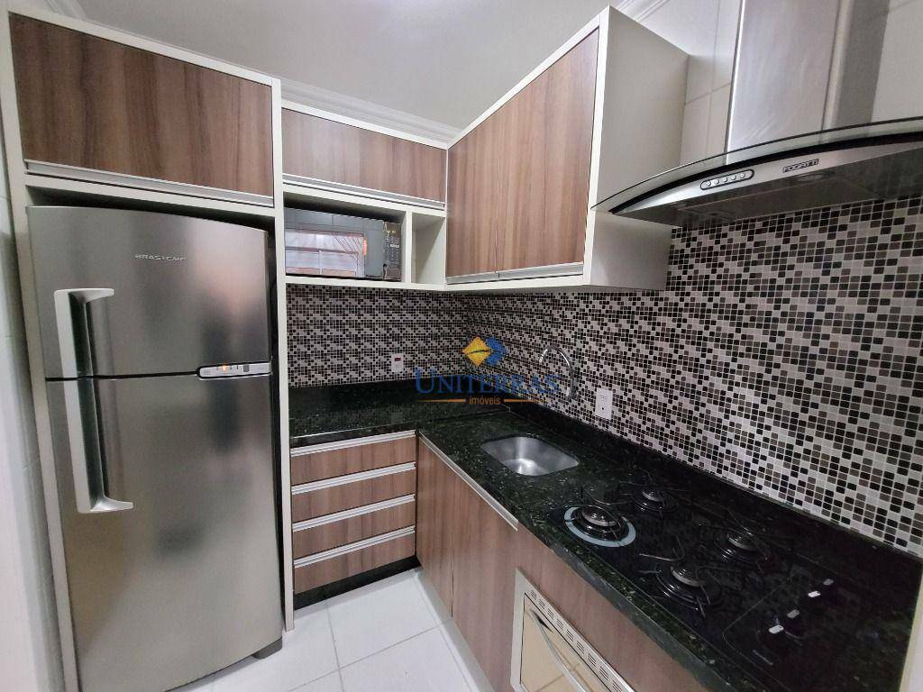 Apartamento para alugar com 3 quartos, 48m² - Foto 6