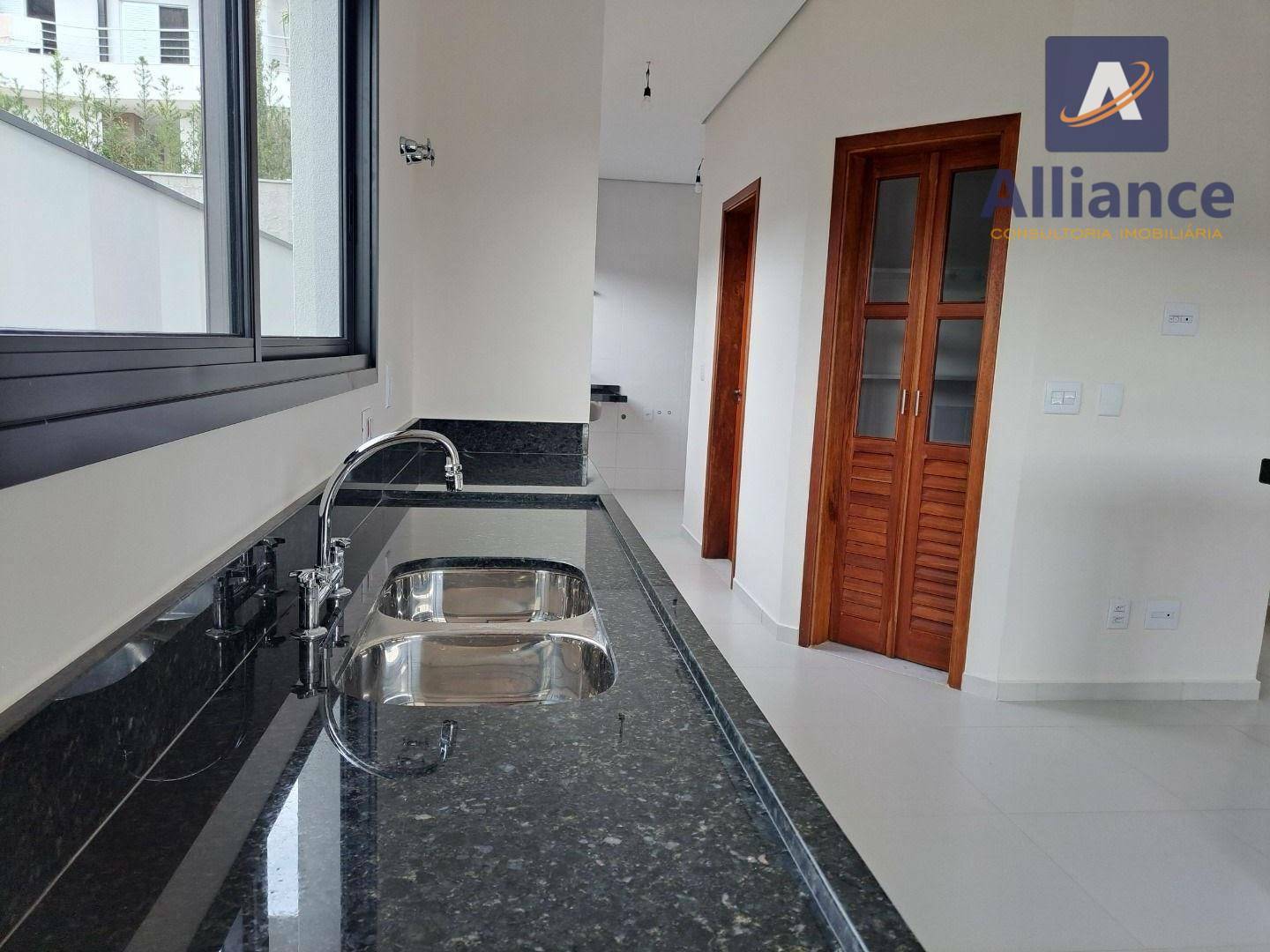 Casa de Condomínio à venda com 3 quartos, 258m² - Foto 25