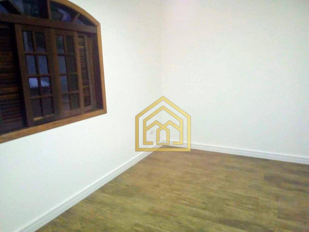 Sobrado à venda com 4 quartos, 180m² - Foto 17