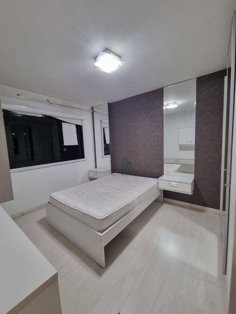 Apartamento à venda com 2 quartos, 64m² - Foto 8