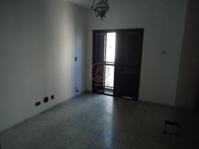 Apartamento à venda com 3 quartos, 220m² - Foto 19