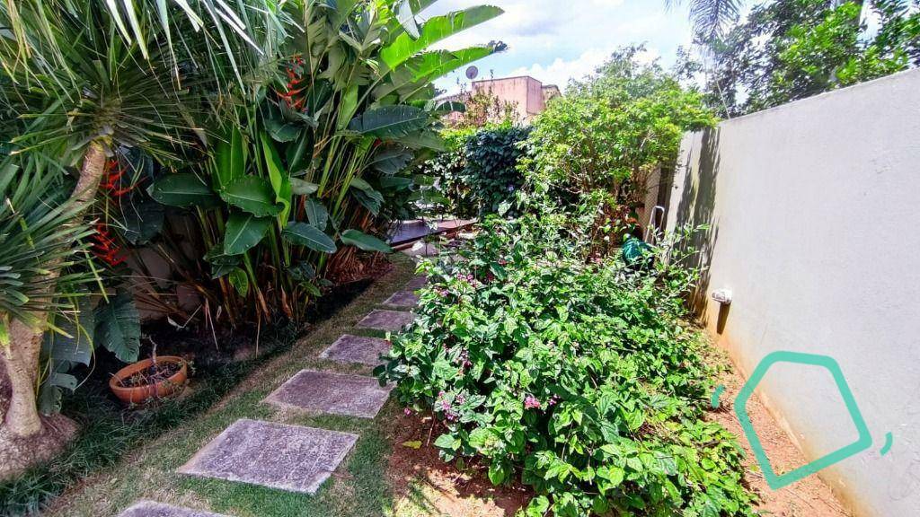 Casa de Condomínio à venda e aluguel com 4 quartos, 230m² - Foto 40