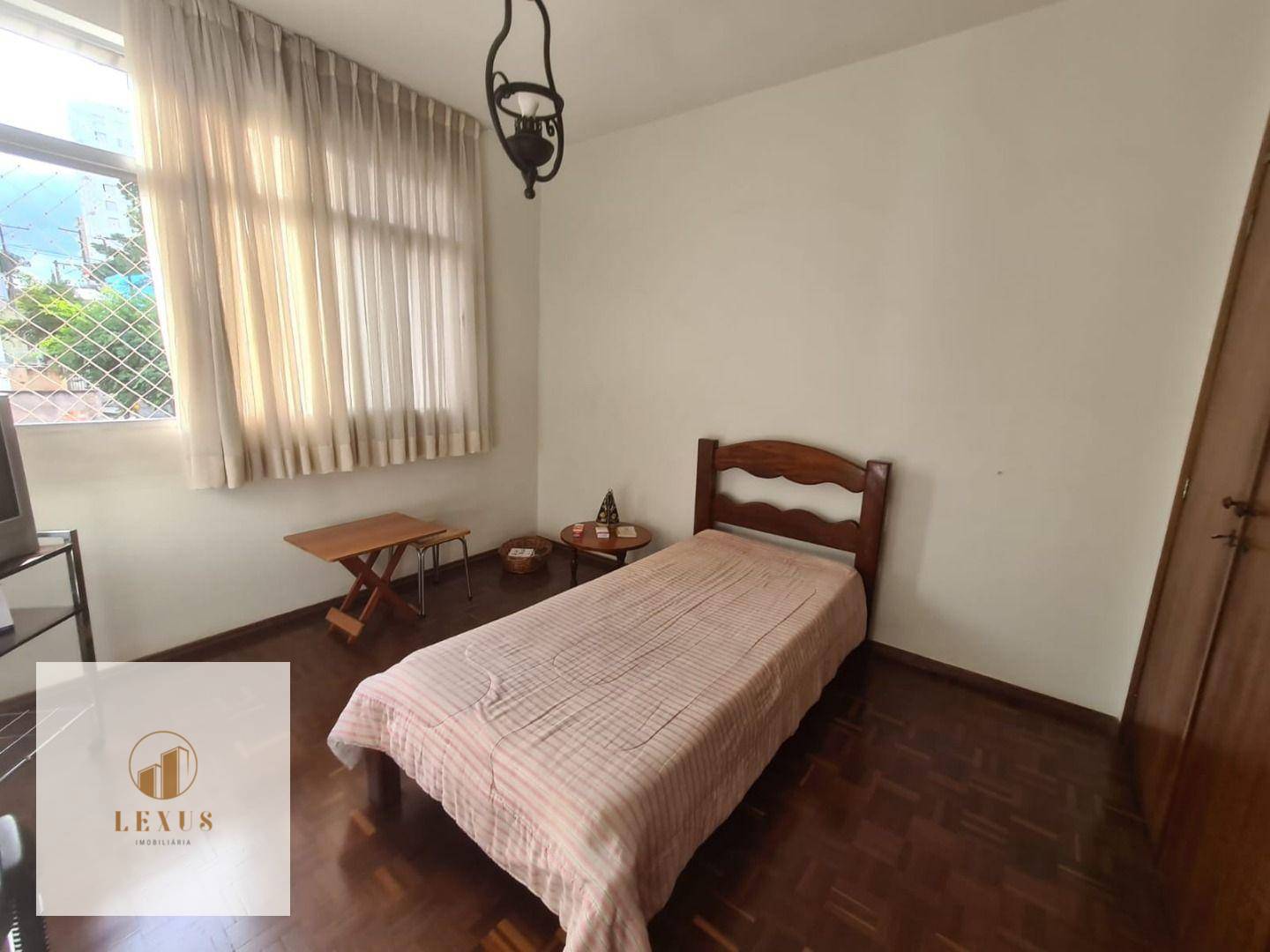 Apartamento à venda com 4 quartos, 240m² - Foto 12