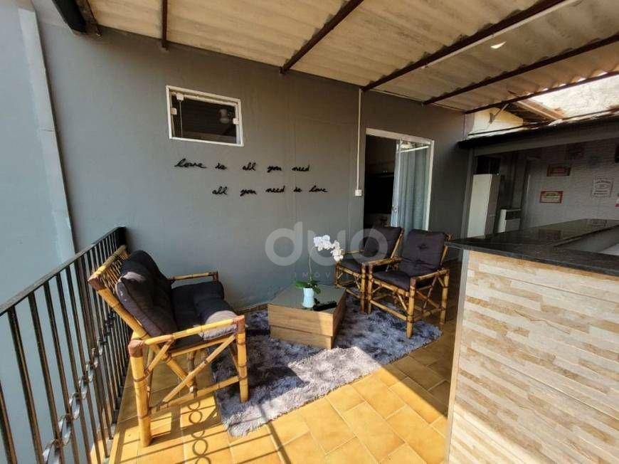 Casa à venda com 2 quartos, 100m² - Foto 2