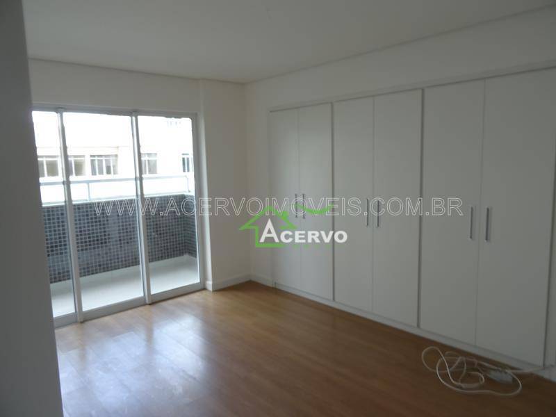 Apartamento à venda com 4 quartos, 256m² - Foto 16