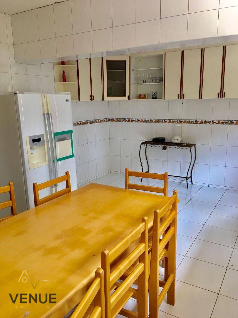 Chácara à venda com 5 quartos, 600m² - Foto 23