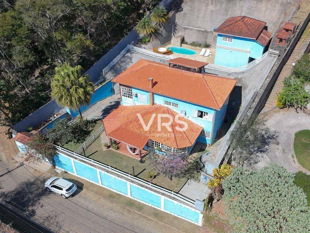 Casa à venda com 5 quartos, 220m² - Foto 84