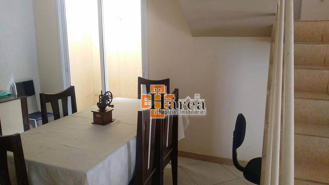 Sobrado à venda com 3 quartos, 180m² - Foto 3