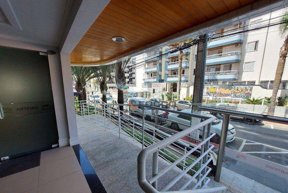 Apartamento à venda com 3 quartos, 131m² - Foto 19