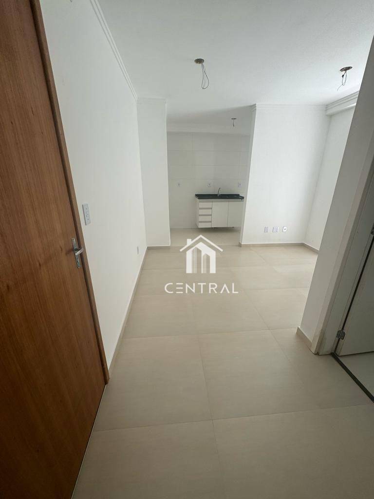 Apartamento à venda com 1 quarto, 34m² - Foto 2