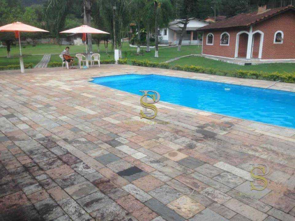 Chácara à venda com 5 quartos, 600m² - Foto 3