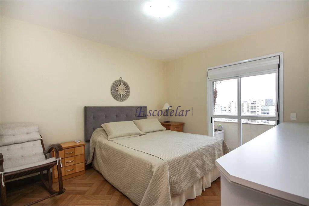 Apartamento à venda com 4 quartos, 195m² - Foto 27