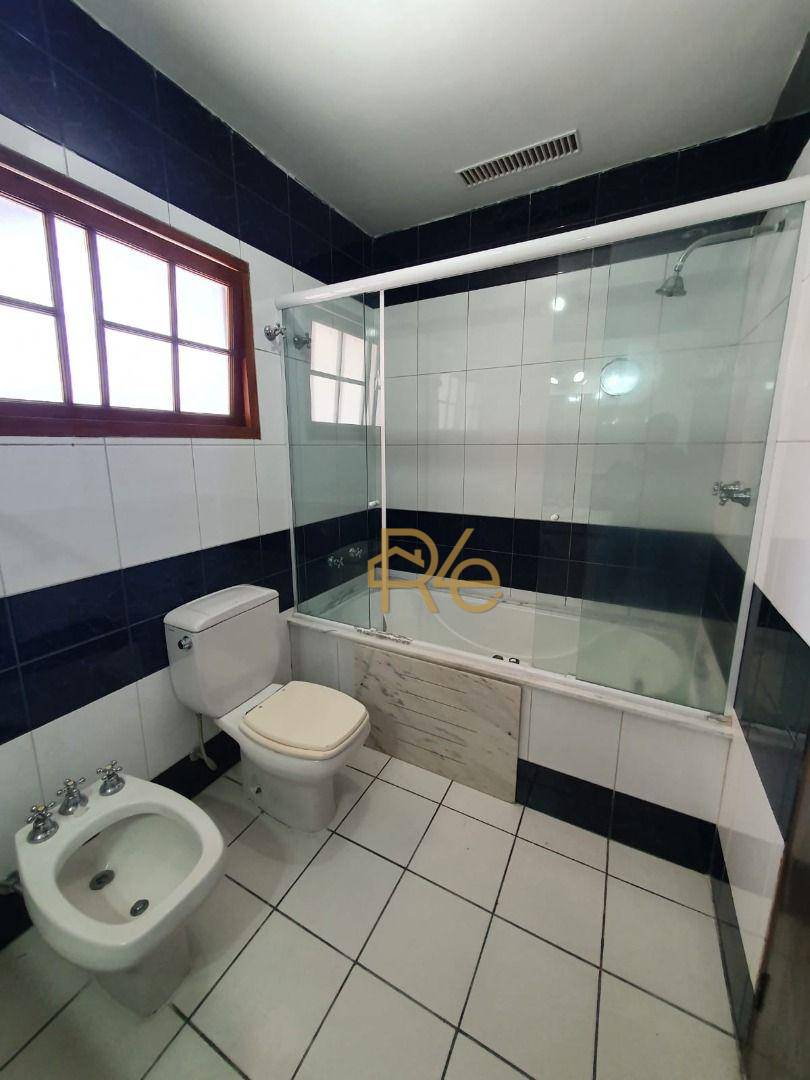 Casa de Condomínio à venda e aluguel com 4 quartos, 270m² - Foto 17