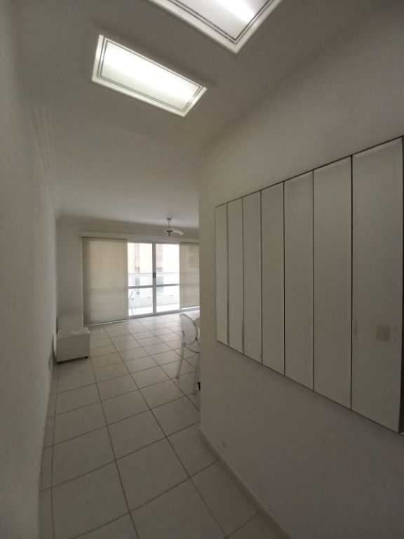 Apartamento à venda com 2 quartos, 78m² - Foto 3