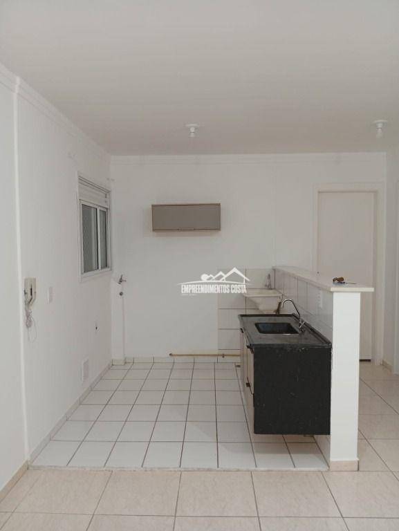 Apartamento à venda com 2 quartos, 46m² - Foto 2