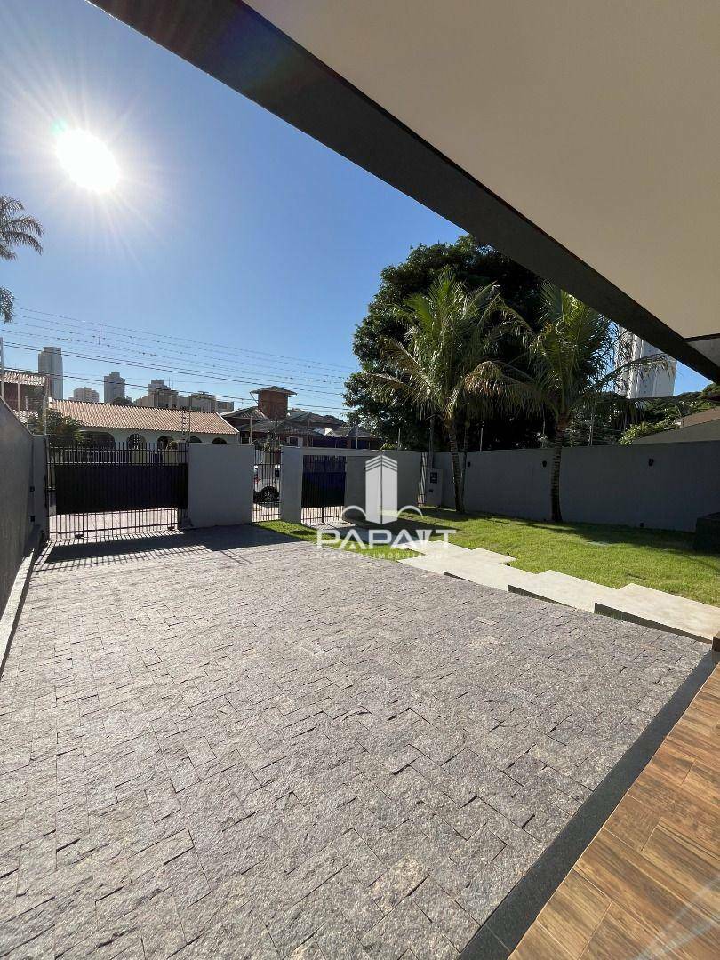 Casa à venda com 4 quartos, 373m² - Foto 3