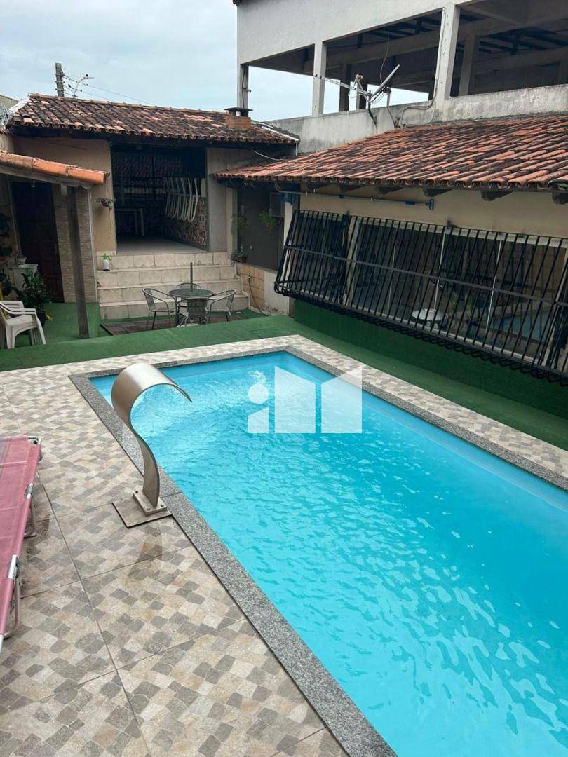 Casa de Condomínio à venda com 4 quartos, 214m² - Foto 23