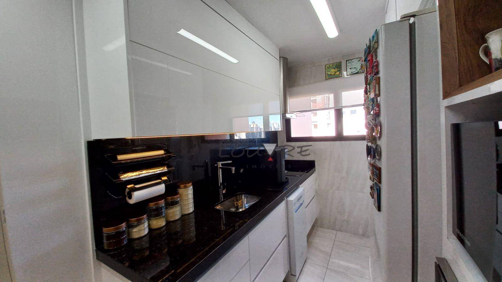 Apartamento à venda com 3 quartos, 97m² - Foto 31