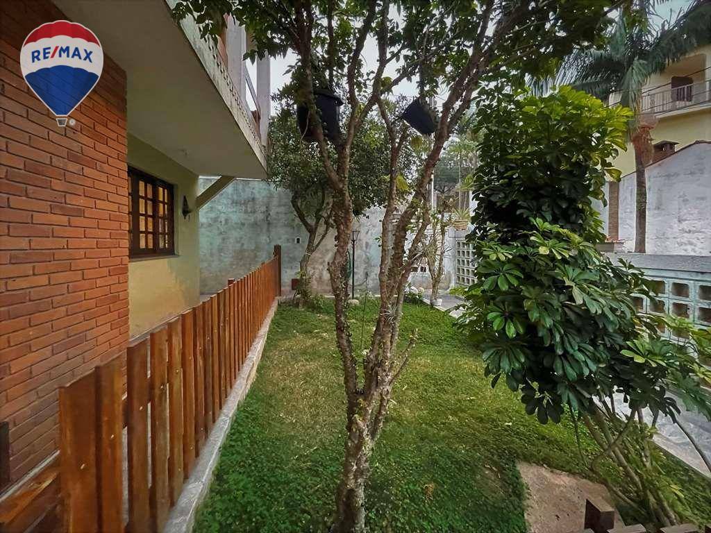 Casa para alugar com 5 quartos, 471m² - Foto 5