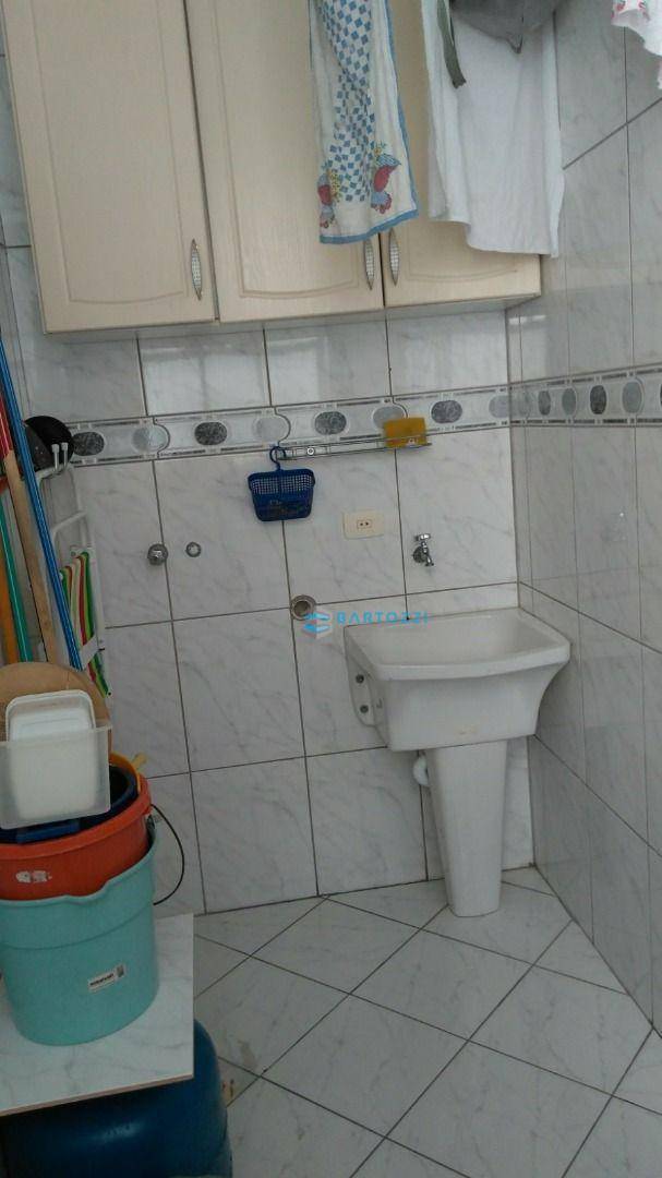 Apartamento à venda com 3 quartos, 90m² - Foto 17