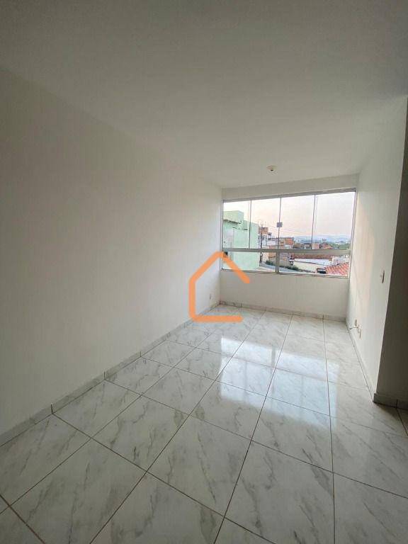 Apartamento à venda com 2 quartos, 50m² - Foto 4