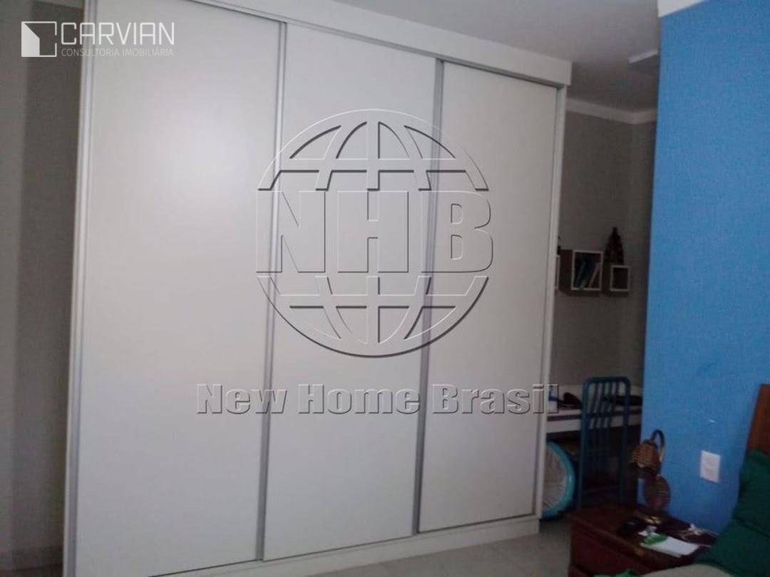 Casa de Condomínio à venda com 4 quartos, 200m² - Foto 9