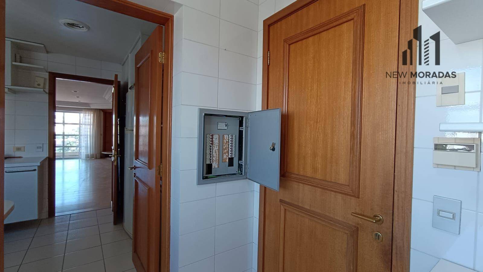 Apartamento à venda com 4 quartos, 149m² - Foto 30