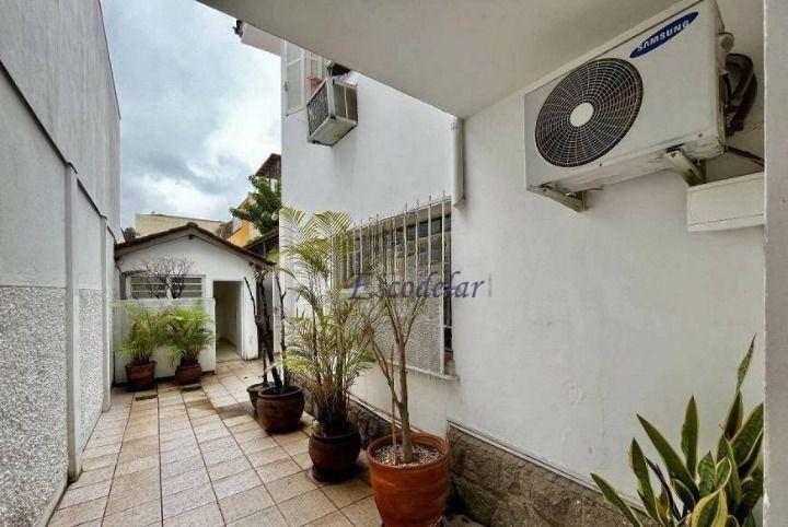 Casa à venda com 3 quartos, 200m² - Foto 20