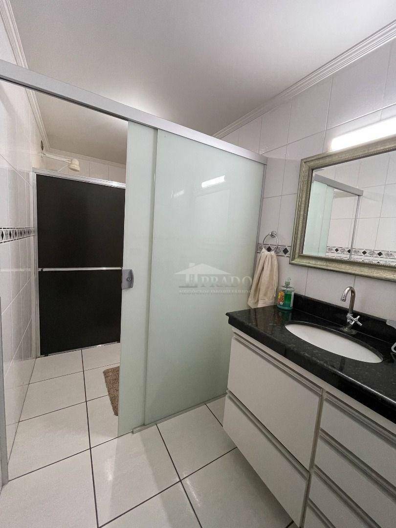 Sobrado à venda com 3 quartos, 240m² - Foto 11