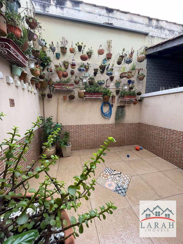 Sobrado à venda com 3 quartos, 98M2 - Foto 3