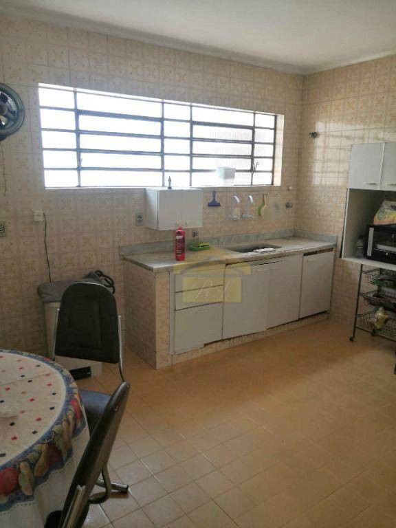 Casa à venda com 3 quartos, 250m² - Foto 4