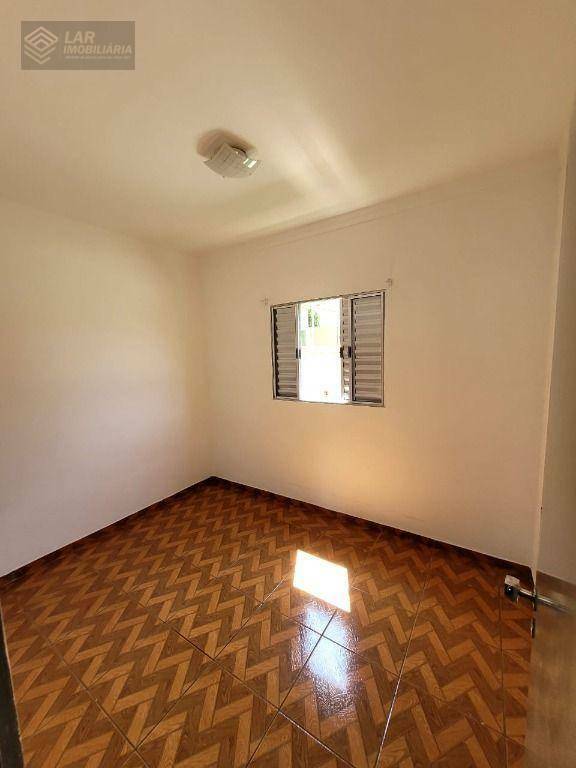 Casa para alugar com 2 quartos, 74m² - Foto 11