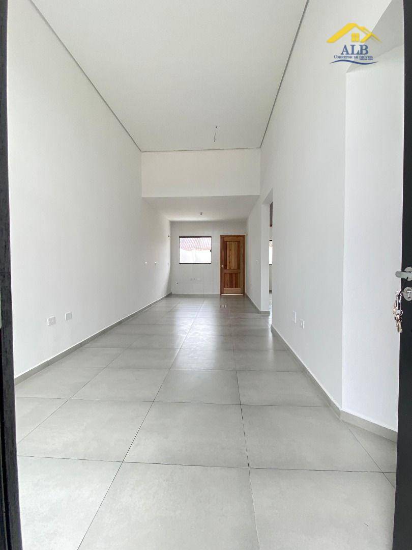 Casa à venda com 3 quartos, 70m² - Foto 9