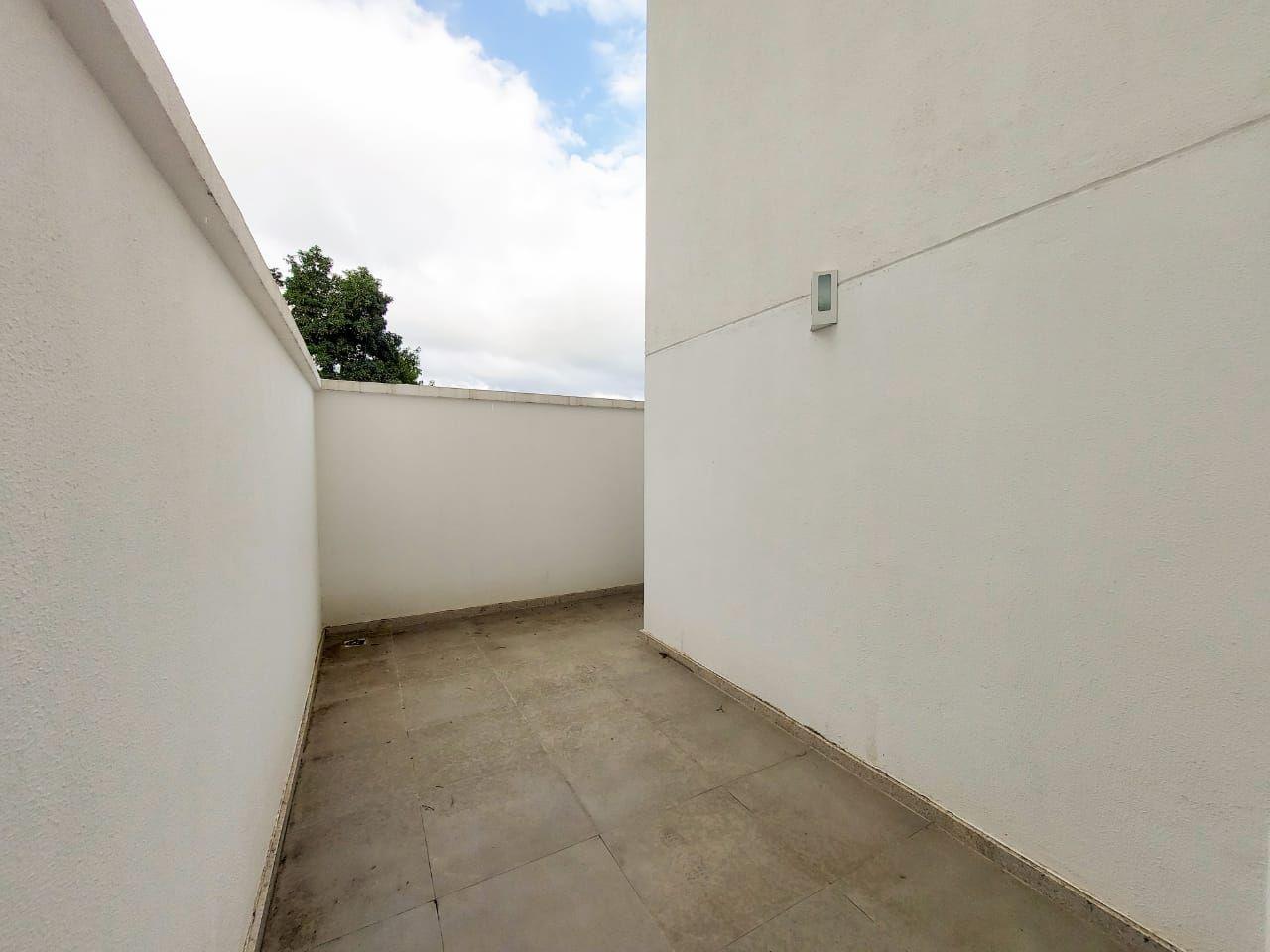 Apartamento à venda com 2 quartos, 57m² - Foto 13