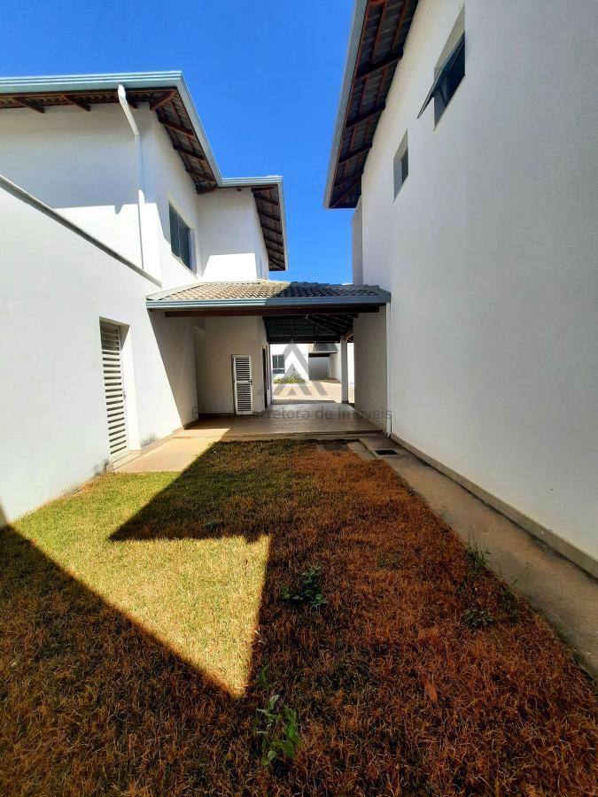 Casa de Condomínio à venda com 3 quartos, 165m² - Foto 4