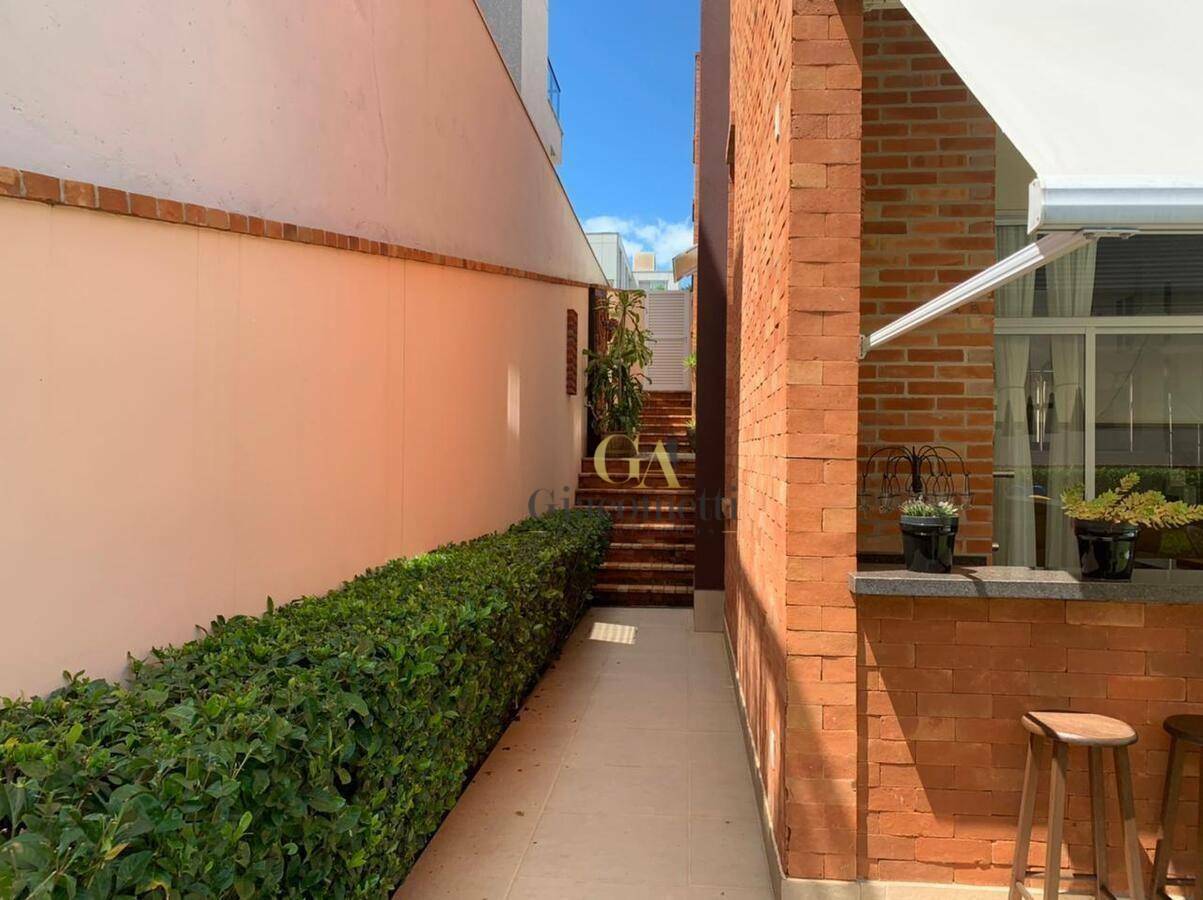 Casa de Condomínio à venda com 4 quartos, 374m² - Foto 23