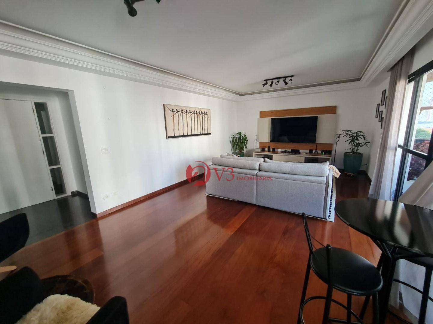 Apartamento à venda com 4 quartos, 220m² - Foto 1